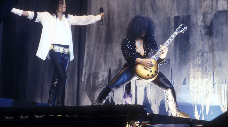 Quand Slash et Michael Jackson ont organisé une équipe « dangereuse »  Attachment-slash_michael_jackson-800x445