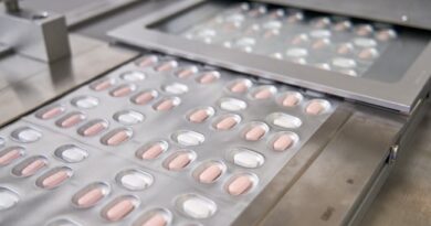 Pfizer Covid Pill Premier traitement oral approuvé en Europe contre Covid
